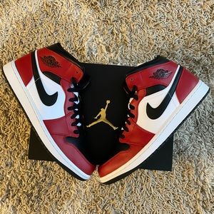 Jordan 1 Mid Chicago Toe men’s size 11